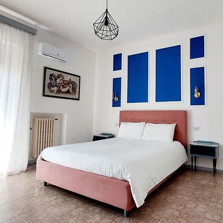 2 Santi - Suite And Rooms Lecce Zewnętrze zdjęcie