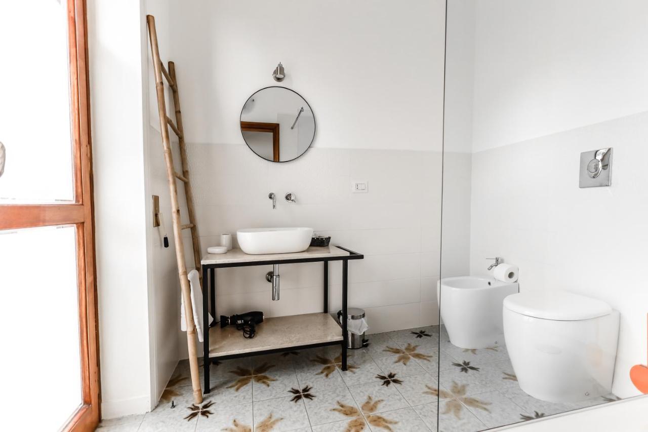 2 Santi - Suite And Rooms Lecce Zewnętrze zdjęcie